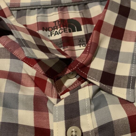 The North Face check button down. - Picture 11 of 11